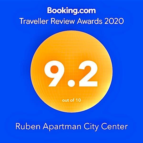 Ruben Apartman City Center Дебрецен Экстерьер фото
